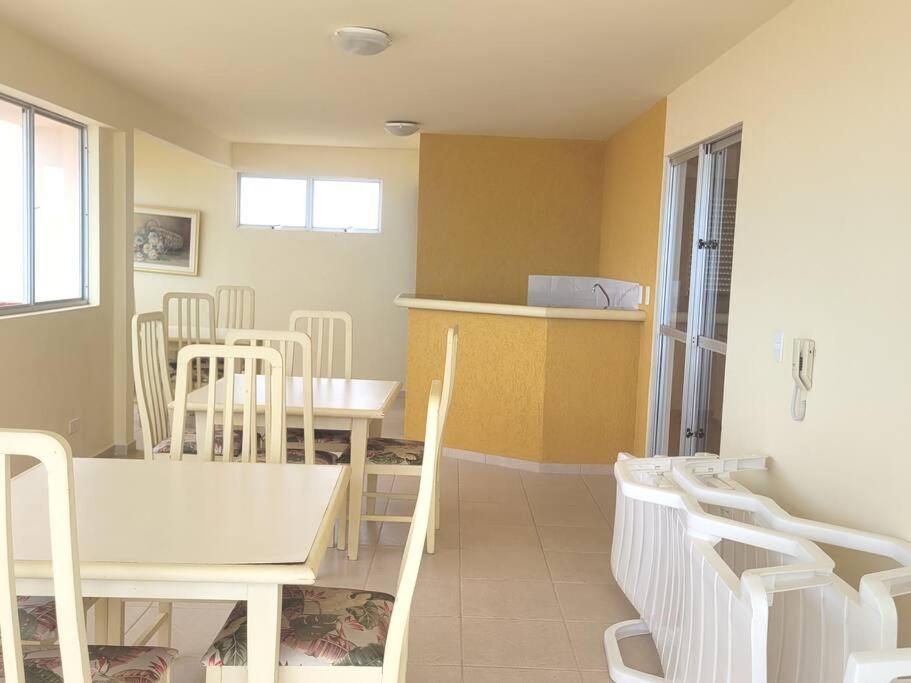 Apartamento Brejatuba Beira Mar Гуаратуба Экстерьер фото